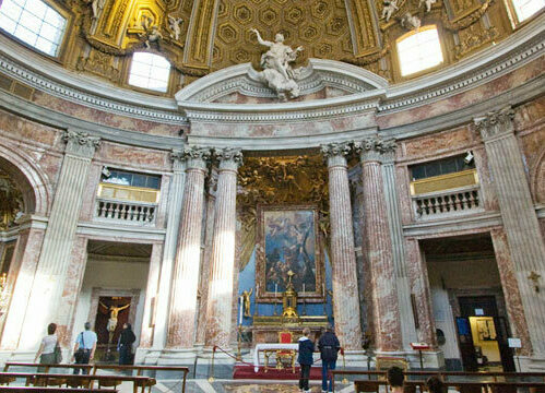 Церковь Сант Андрея аль Квиринале в Риме.